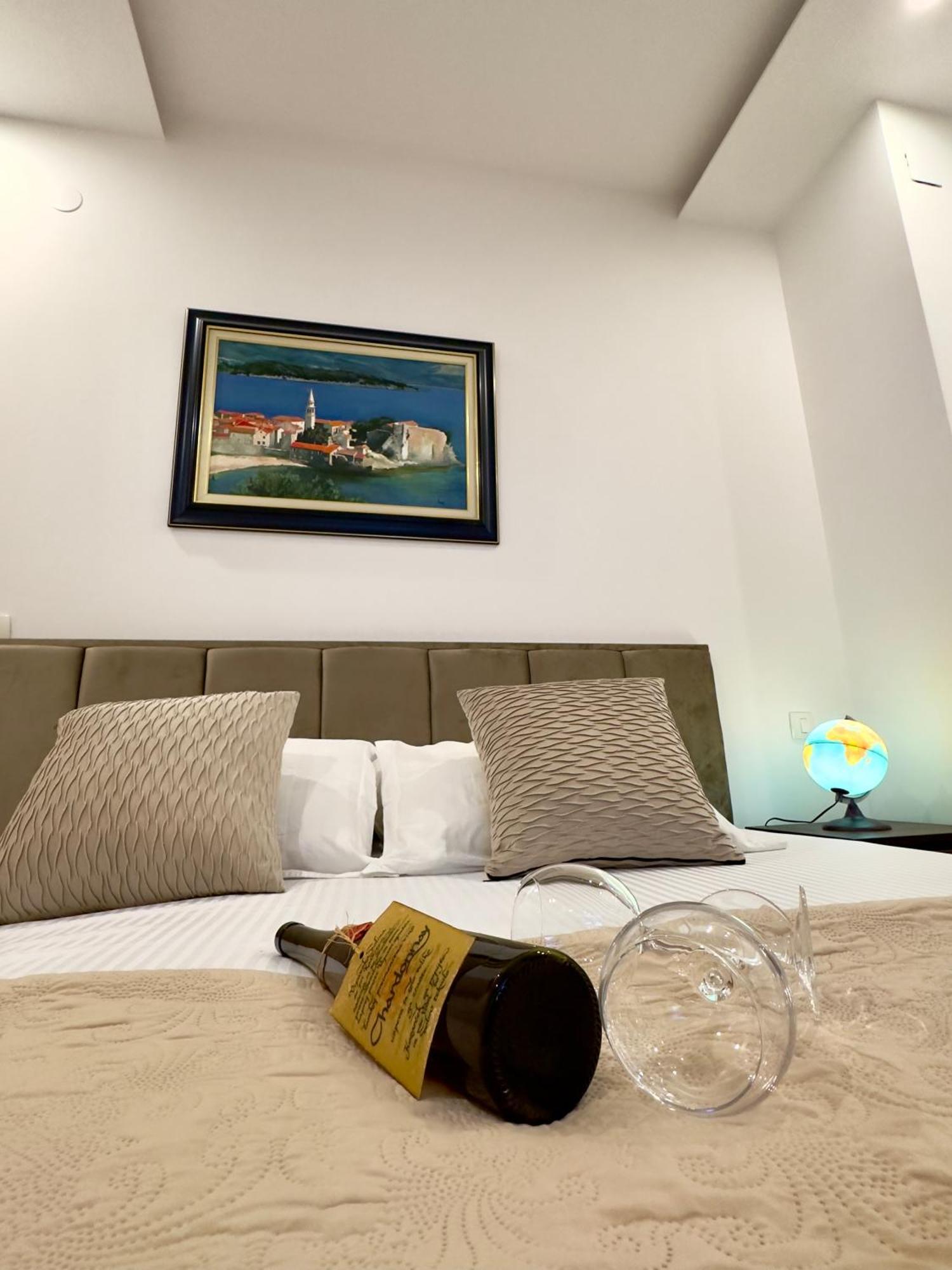 Lux Superior Apartment 120M2 In Heart Of Budva Bagian luar foto